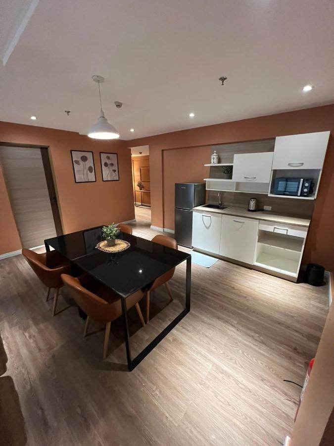 City Park Hotel Residences Taguig Esterno foto