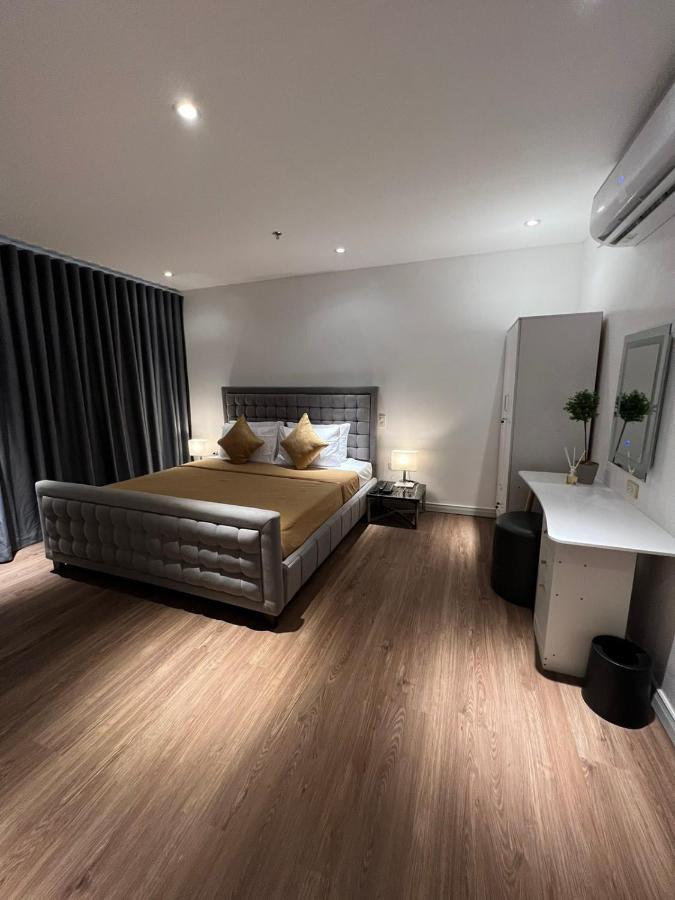 City Park Hotel Residences Taguig Esterno foto