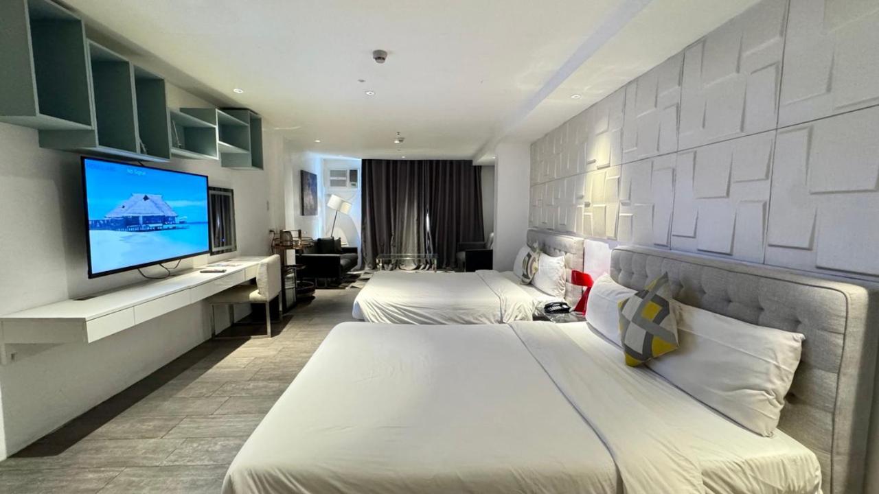 City Park Hotel Residences Taguig Esterno foto
