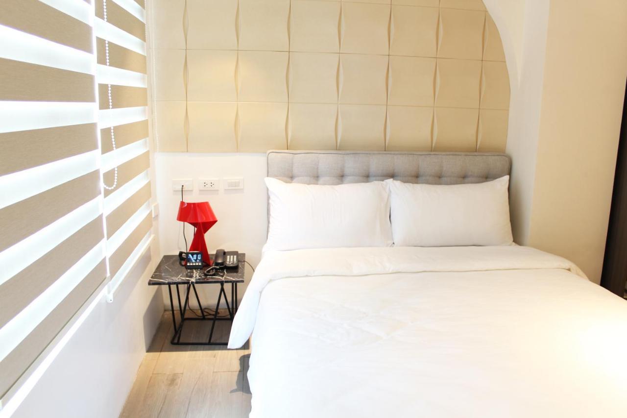 City Park Hotel Residences Taguig Esterno foto