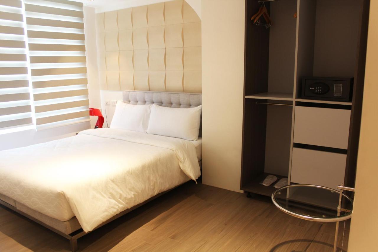 City Park Hotel Residences Taguig Esterno foto